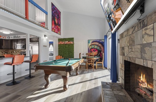 Ralston Valley House | HotTub Sauna Theater PS5 Arcade RedRocks 7BR 420