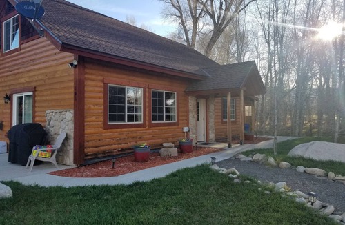 Yampa House | House - 3 BR - 2 BA - Sleeps 10