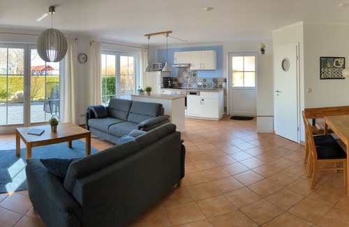 Unter Gohren House | House directly on the sandy beach of the Fleesensee