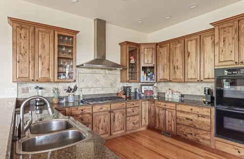 Cordillera House | Huge Dog friendly Home with Stunning Views & Hot Tub - 4 Bedrooms
