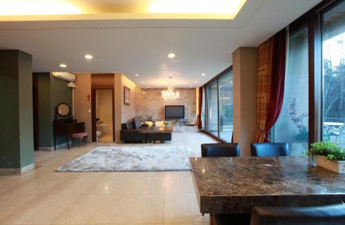 Bongpyeong House | Hugel Heim Pension