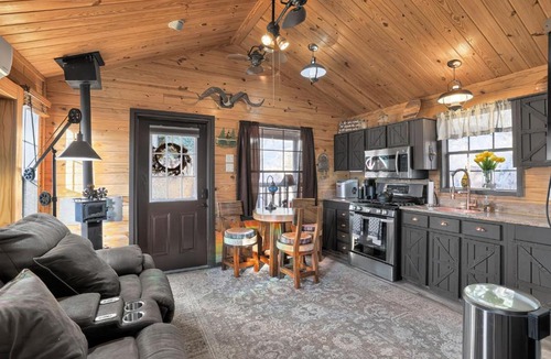 Woodland Park House | Hummingbird Heaven Woodland Park Mountain Cabin