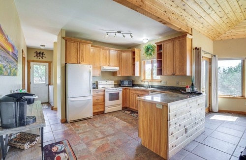 Hotchkiss Cottage | Hunt, Fish & Explore: Mtn-view Home in Hotchkiss