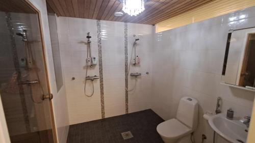 Nivala House | Huoneita Herättäjäjuhlille