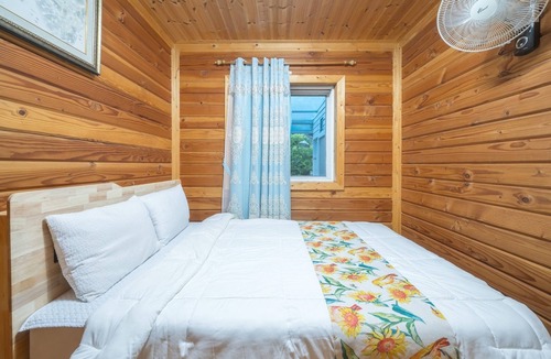 Hwacheon House | Hwacheon Parprika Yellow Pension