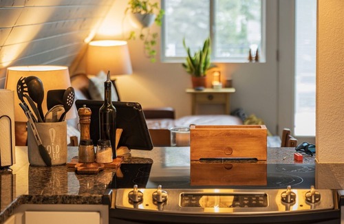Grant Cabin | Hygge Chalet w Private Trail, Sauna and EV Charger
