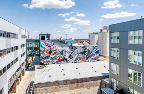 River North Art District Apartment | Ideal RiNo Studio w/ Gym, Roof Deck, in Brewery District, by Blueground