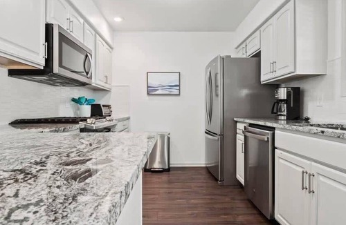 Leadville North House | Imogene Home — 4BR + Hot Tub, Sleeps 10, 15 min to Ski Cooper, Ping Pong Garage