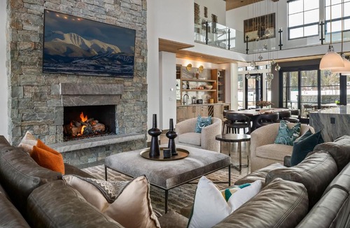 Winter Park House | Incredible Downtown WP Roam River Home With Endless Amenities - Must View