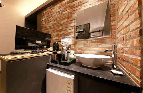 Anyang Hotel | Indeokwon Wol
