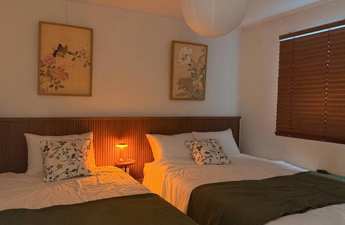 Cheongunhyoja-dong Apartment | Ireh stay Gyeongbokgung, Inwangsan,Seochon,Gwanghwamun,4 beds,Parking available