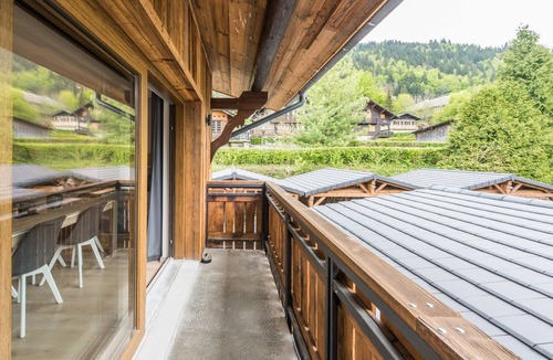 Montriond Apartment | Iroko - Balcony | Sauna | Gym | Morzine