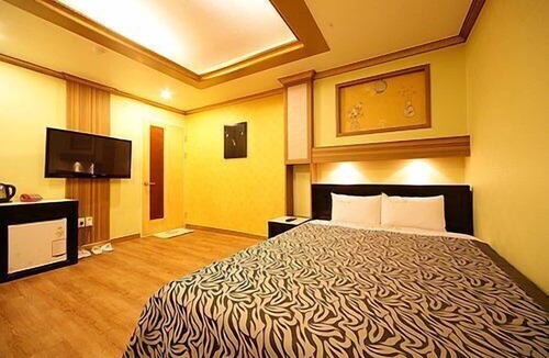 Hak-dong Hotel | Island Motel