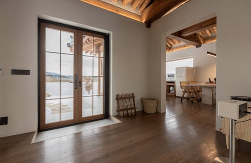Gyeongju Villa | It is located in front of Namsan Mountain/5-minute drive to Hwangridan-gil