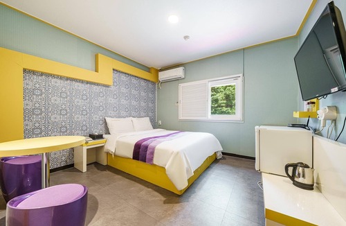 Hwaseong Hotel | Jebudo Seaside
