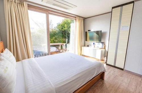 Aewol House | Jeju Aewolae Hyuyang Pension