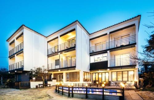 Aewol House | Jeju Attracting36 5 Individual Pension