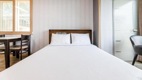 Downtown House | Jeju Badagreen Pension