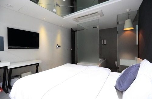 Yeon-dong Hotel | Jeju Cullinan Hotel