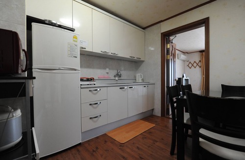 Jocheon House | Jeju Feel House