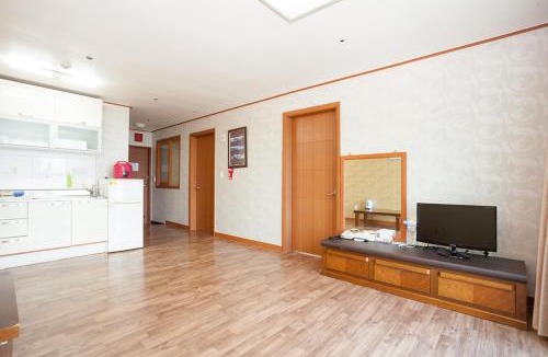 Hallim Resort | Jeju Ilsung Beach Condo