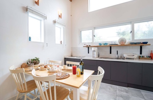 Hangyeong House | Jeju Jejuaemuldeulda Pension