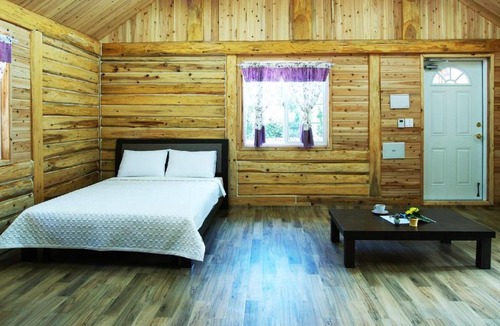 Pyoseon House | Jeju Joa Log Pension