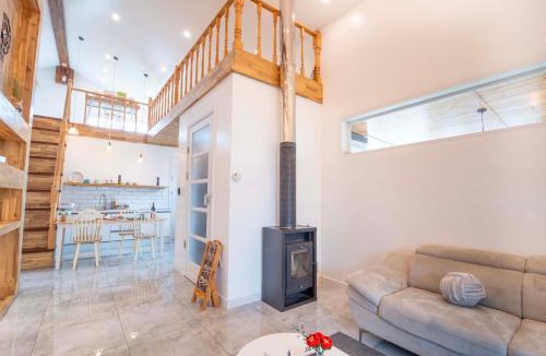 Hangyeong House | Jeju Love Stay Pink