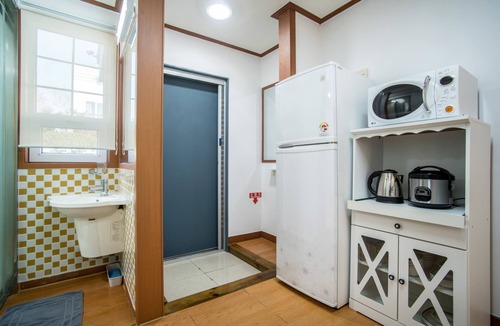 Aewol House | Jeju Nollmung