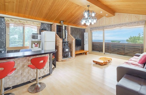 Aewol House | Jeju Oceancliffcottage