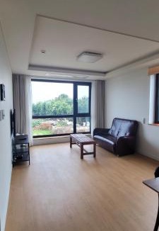 Andeok House | Jeju Paradise House 제주무릉도원집