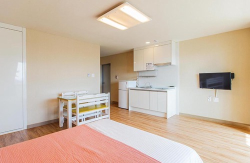 Taeheung-ri House | Jeju Pine Beach Pension