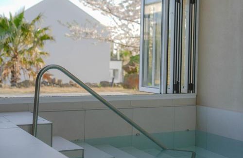 Andeok House | Jeju Seochae