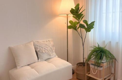 Seocho-gu Apartment | Jenny House #강남홍대 20분! #탁트인 관악산뷰 감성스테이
