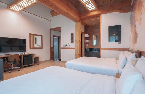Kaeksa Hotel | Jeonju Wangyijimil Hanok Hotel