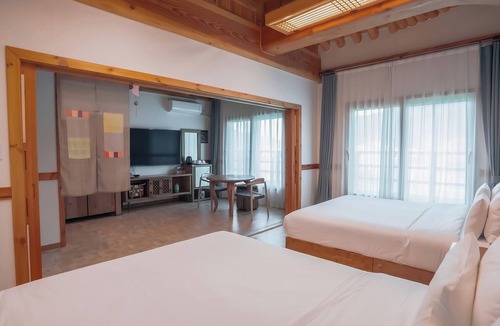 Kaeksa Hotel | Jeonju Wangyijimil Hanok Hotel