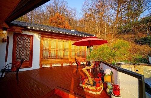 Jeonju House | Jeonjuhanogmaeul Geha GongganyiMei mi