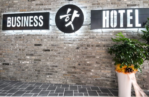 Chinju Hotel | Jinju Hotel Hot