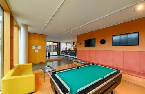 Veielbrunnen Hostel | Jugendherberge Stuttgart Neckarpark