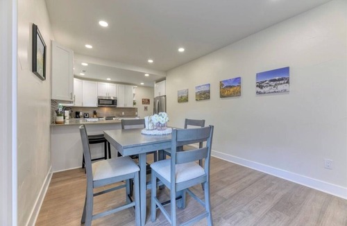 Barnum House | Just remodeled 3bed, 2.5 bath house in pleasant Denver with WiFi, AC