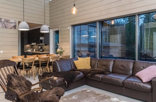 Tiainen House | Käkikello by Interhome