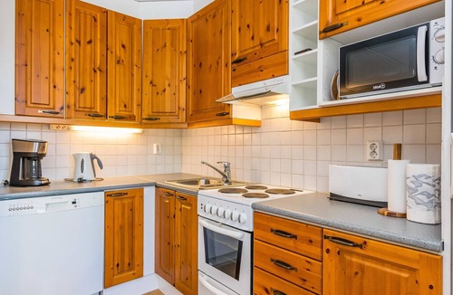 Rukatunturi House | Karhunvartijan linna c18 by Interhome