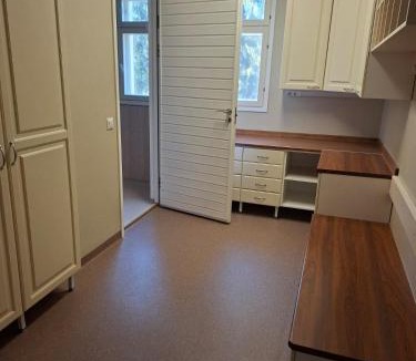 Kannus Apartment | Keltasirkku