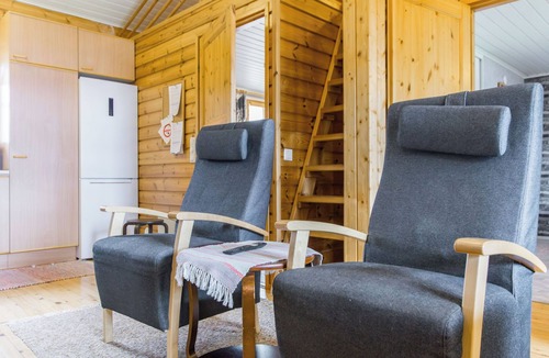 Ikaalinen House | Keltavuokko by Interhome