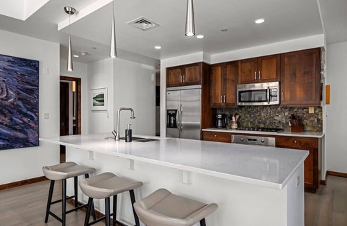 Downtown Steamboat Springs Condo | Kestrel Corner, AC! Prime Downtown Location with 180 Degree Views!