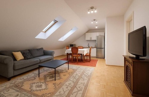 Tuchomerice Apartment | KindStay Suites Prague Airport