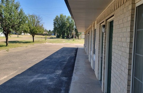 Texhoma Apartment | King Bed|Non Smoking