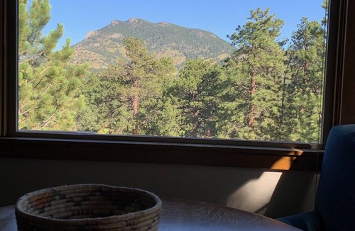 Estes Park House | Kittery West - Long-Term Vacation Rental, 30+ Days Only, 2 BDR in Estes Park CO