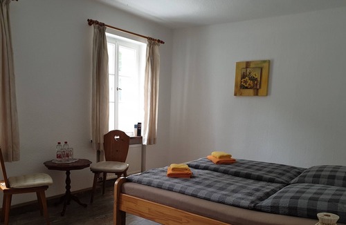Walddorf House | Kottmarschenke - Gästezimmer & Ferienwohnung am Kottmar