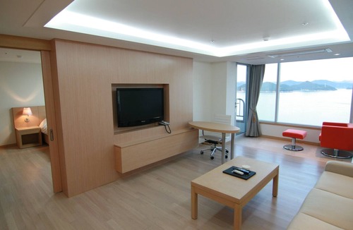 Suryuk Hotel | Kumho Tongyeong Marina Resort